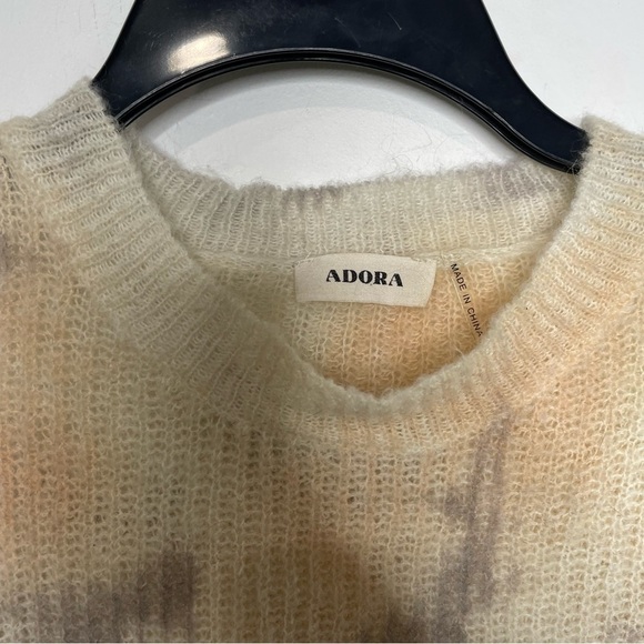 Adora wool Blend sweater size‎ medium - Picture 2 of 5